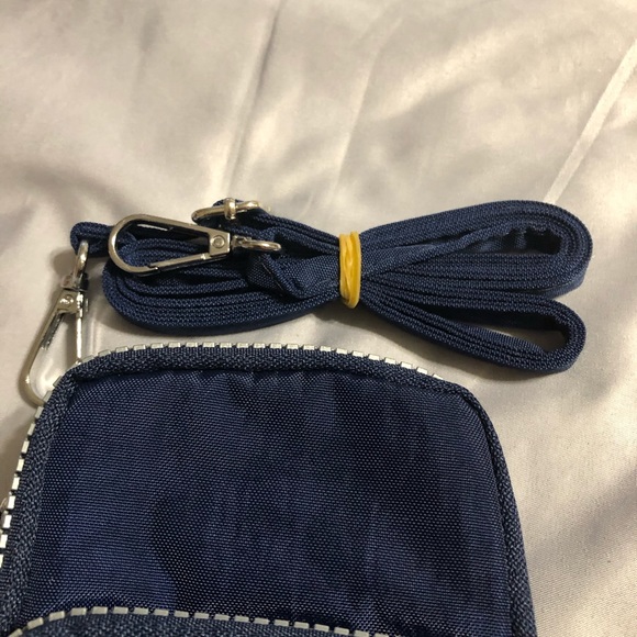 COPY - BAO BAO HUI CROSSBODY - Picture 3 of 8